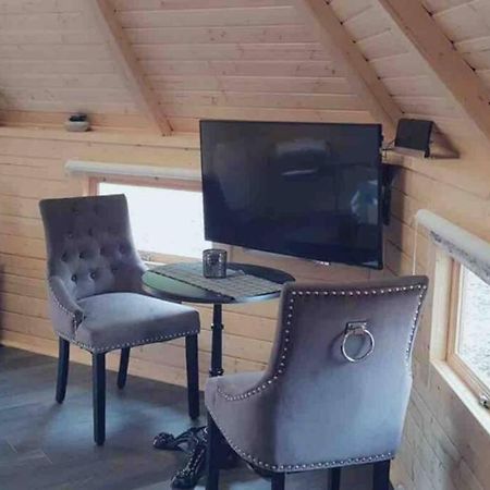 Unique Luxury Cabin インヴァネス エクステリア 写真