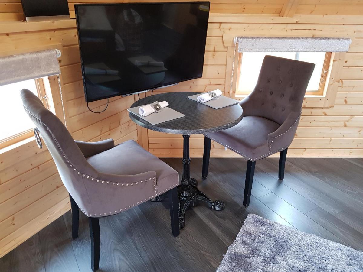 Unique Luxury Cabin インヴァネス エクステリア 写真